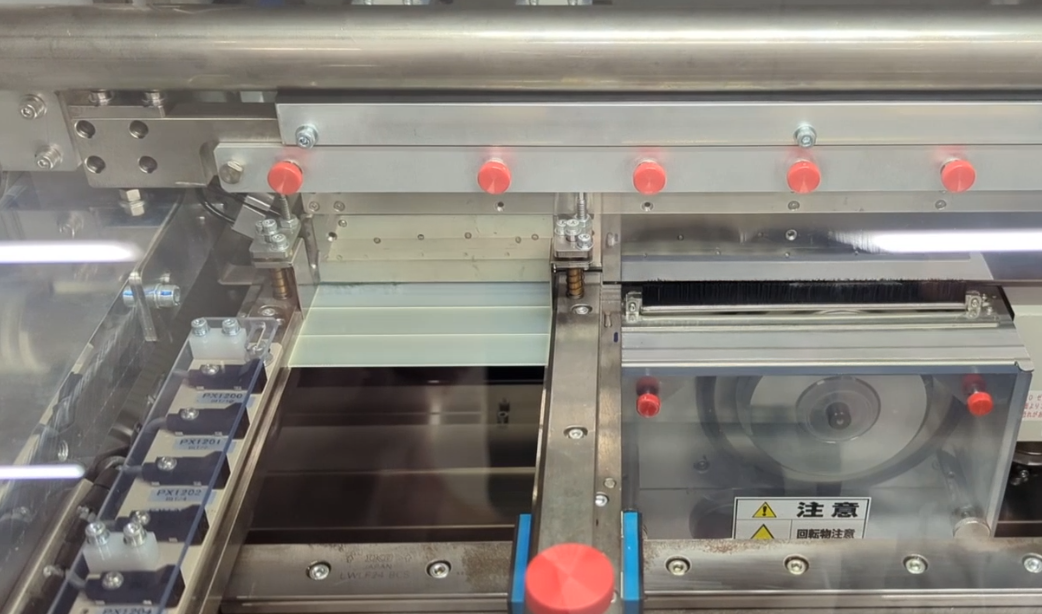 治具無しでも切断が可能